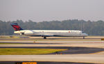 N908DE @ KATL - Landing Atlanta - by Ronald Barker