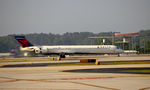 N934DN @ KATL - Landing Atlanta - by Ronald Barker