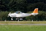 F-GTIC @ LFRB - Aquila A210 (AT01), Landing rwy 25L, Brest-Bretagne airport (LFRB-BES) - by Yves-Q