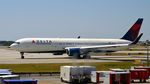 N155DL @ KATL - Taxi to takeoff Atlanta - by Ronald Barker