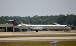 N186PQ @ KATL - Landing Atlanta - by Ronald Barker