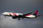 N845MH @ KJFK - Boeing 767-432/ER - Delta Air Lines  C/N 29719, N845MH - by Dariusz Jezewski www.FotoDj.com