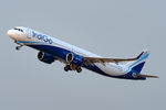VT-IUI @ VABB - Evening departure from CSMIA as 6E5351 bound for Goa. - by Arjun Sarup