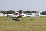 N718DL @ KOSH - Diamond DA-40