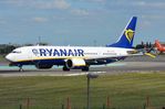 EI-HGO @ LPPT - Ryanair B738M lining-up for departure to STN - by FerryPNL