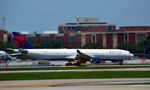 N817NW @ KATL - Landing Atlanta - by Ronald Barker