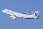 HL7605 @ LOWW - Korean Air Cargo Boeing 747-4B5ER(F/SCD) - by Thomas Ramgraber