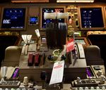 N2352U @ KSFO - Flightdeck SFO 2022. - by Clayton Eddy