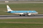 PH-EZB @ LFBO - Embraer ERJ-190-100LR, Landing Rwy 14R, Toulouse Blagnac Airport (LFBO-TLS) - by Yves-Q