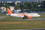 G-EZWH @ LFBO - Airbus A320-214, Lining up rwy 14L, Toulouse-Blagnac airport (LFBO-TLS) - by Yves-Q