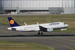 D-AIUL @ LFBO - Airbus A320-214, Landing rwy 14R, Toulouse-Blagnac airport (LFBO-TLS) - by Yves-Q