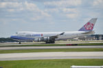 B-18719 @ KATL - B-18719 taxis after landing at KATL - by spike69