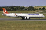 TC-LSH @ LOWW - Turkish Airlines A321 - by Andreas Ranner