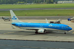 PH-BCH @ EPWA - KLM Royal Dutch - by Stuart Scollon