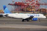 N488UA @ KEWR - Airbus A320-232 - by Mark Pasqualino