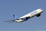 N2749U @ KOSH - Boeing 777-300/ER - United Airlines  C/N 66589, N2749U - by Dariusz Jezewski www.FotoDj.com