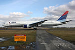 N838MH @ EHAM - at spl - by Ronald