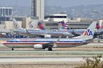 N886NN @ KLAX - American Boeing 737-823, N886AN arriving at LAX - by Mark Kalfas