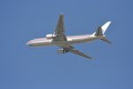 N370AA @ KLAX - American Airlines Boeing 767-323, N370AA departing 25R LAX. - by Mark Kalfas