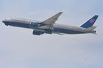 N212UA @ KLAX - United Boeing 777-222, N212UA departing 25R LAX - by Mark Kalfas