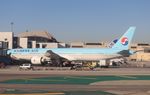 HL8042 @ KLAX - Boeing 777-3B5/ER - by Mark Pasqualino