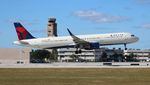 N338DN @ KFLL - DAL A321 zx DTW-FLL - by Florida Metal