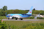 OO-TUK @ LFRB - Boeing 737-86J, Lining up rwy 25L, Brest-Bretagne airport (LFRB-BES) - by Yves-Q
