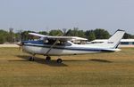 N4769T @ KOSH - Cessna R182