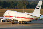 A6-MMM @ LOWW - United Arab Emirates - Dubai Air Wing Boeing 747-422 - by Thomas Ramgraber