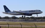 N524JB @ KSRQ - JBU A320 zx JFK-SRQ - by Florida Metal