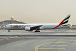 A6-EMO @ OMDB - A6-EMO 2000 B777-300 Emirates DXB - by PhilR