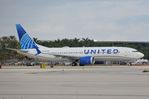 N27290 @ KFLL - United B738M lined-up - by FerryPNL