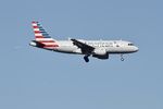 N711UW @ KORD - A319 American Airlines AIRBUS INDUSTRIE A319-112 N711UW AAL1920 PHL-ORD - by Mark Kalfas
