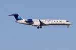 N795SK @ KORD - CRJ2 SkyWest/United Express BOMBARDIER INC CL-600-2B19, N795SK SKW5381 CMH-ORD - by Mark Kalfas