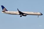 N57857 @ KORD - B753 UNITED AIRLINES Boeing 757-33N N57857 UAL1400 LAX-ORD - by Mark Kalfas