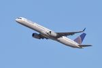 N77867 @ KORD - B753 UNITED AIRLINES Boeing 757-33N N77867 UAL2320 ORD-DEN - by Mark Kalfas