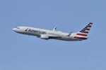 N982AN @ KORD - B738 American Airlines Boeing 737-823 N982AN AAL1568 ORD-AUS - by Mark Kalfas