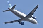 N426UA @ KORD - A320 United Airlines Airbus A320-232 N426UA UAL2496 ORD-ATL - by Mark Kalfas