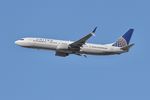 N77430 @ KORD - B739 United Airlines Boeing 737-924 ER N77430 UAL2169 ORD-PHX - by Mark Kalfas