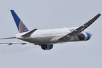 N773UA @ KORD - B772 United Airlines Boeing 777-222 N773UA UAL1755 ORD-SFO - by Mark Kalfas