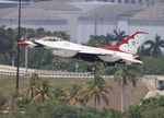 91-0392 @ KFLL - Thunderbirds F-16 zx - by Florida Metal