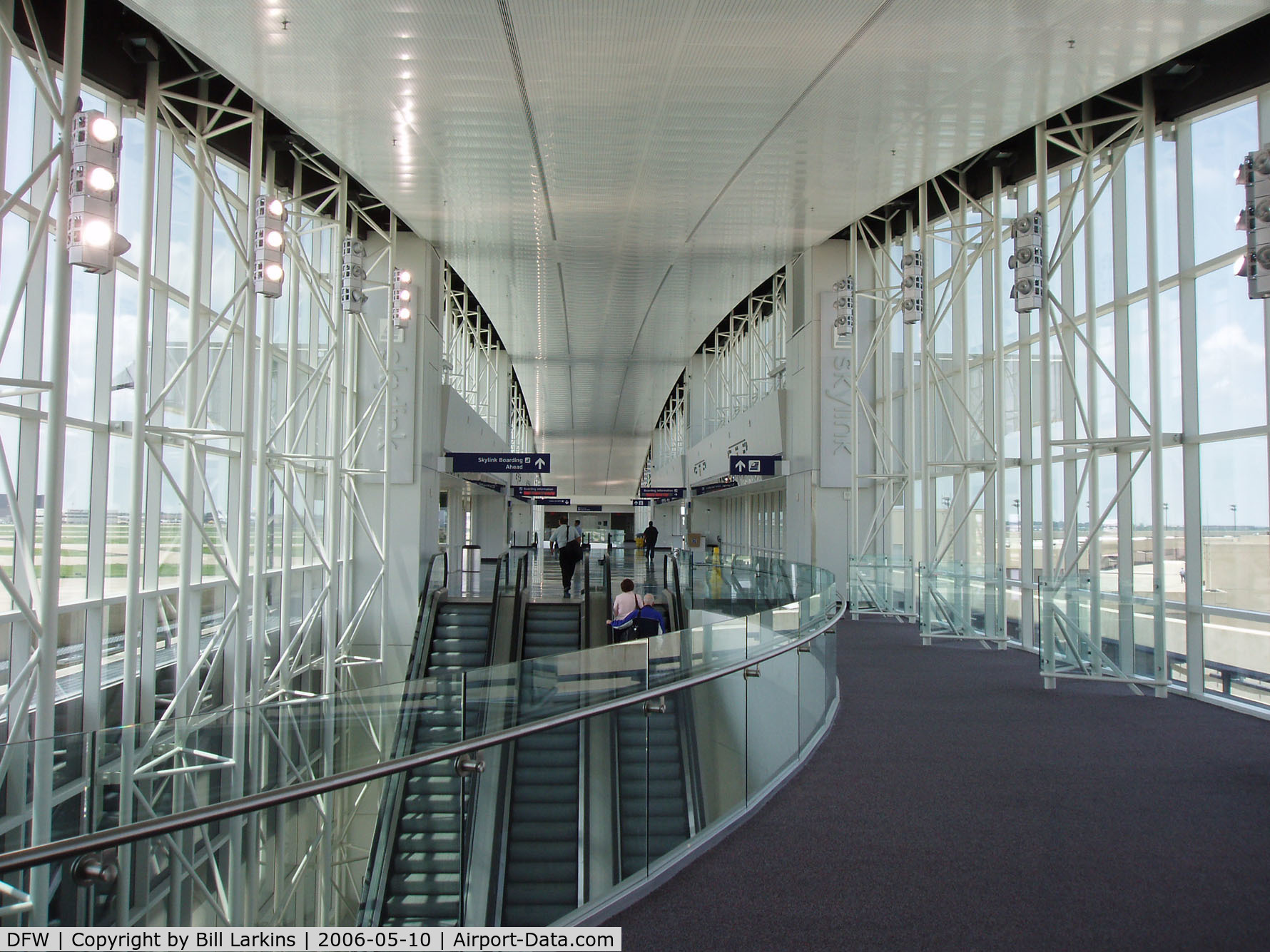 Dallas/fort Worth International Airport (DFW) Photo