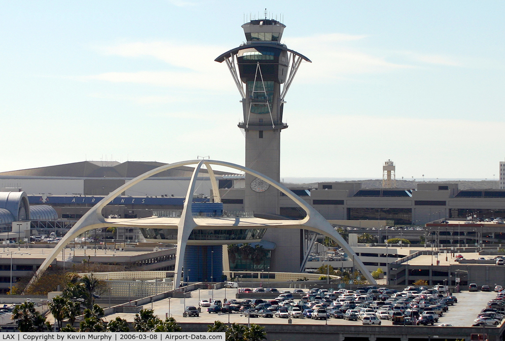 Los Angeles International Airport (LAX) - The tower at LAX