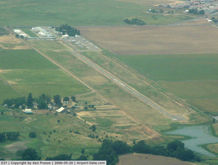 Flying J Ranch Airport (E37) - Elk Grove from the SE