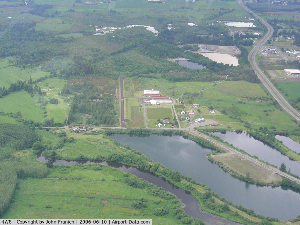 Elma Municipal Airport (4W8) - From the East
