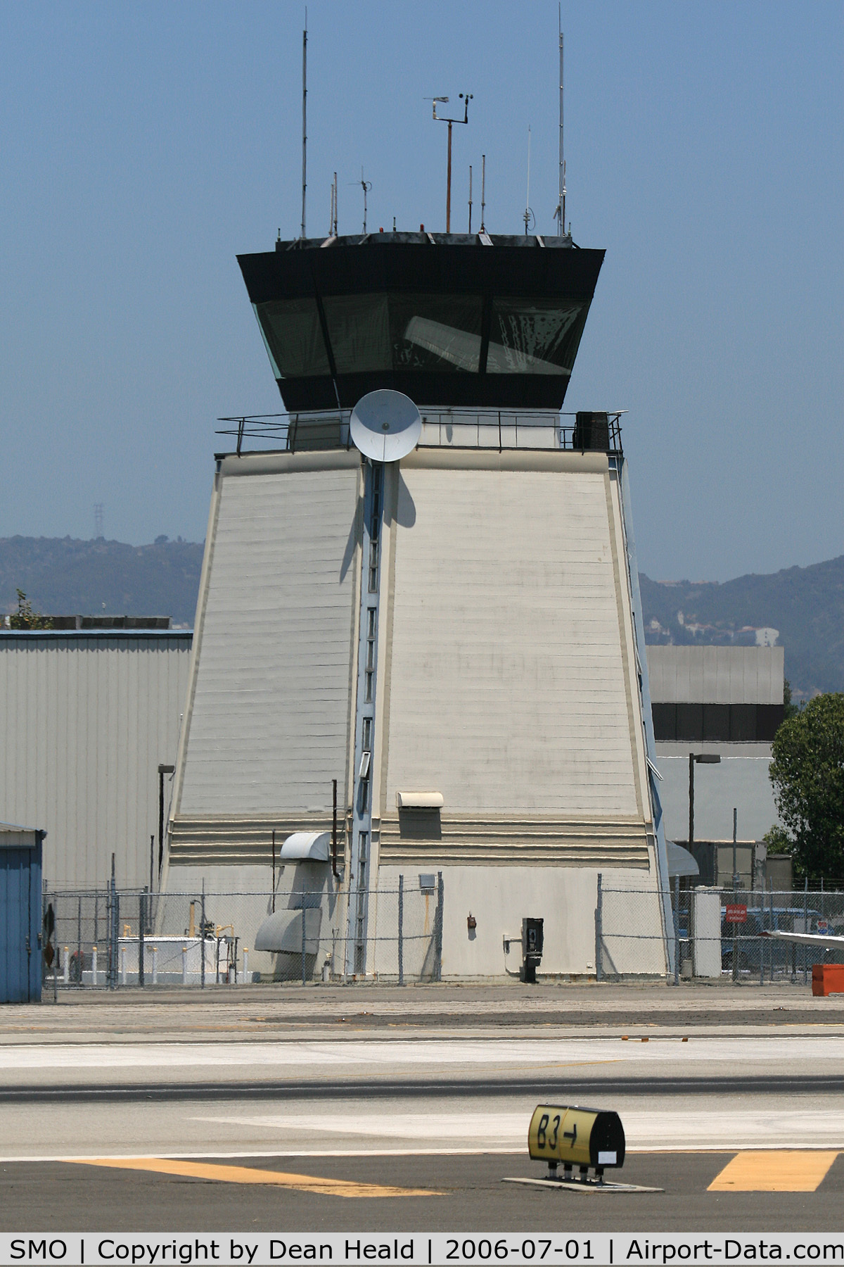 Santa Monica Municipal Airport (SMO) - Control Tower at Santa Monica Municipal Airport (KSMO) - Santa Monica, California.