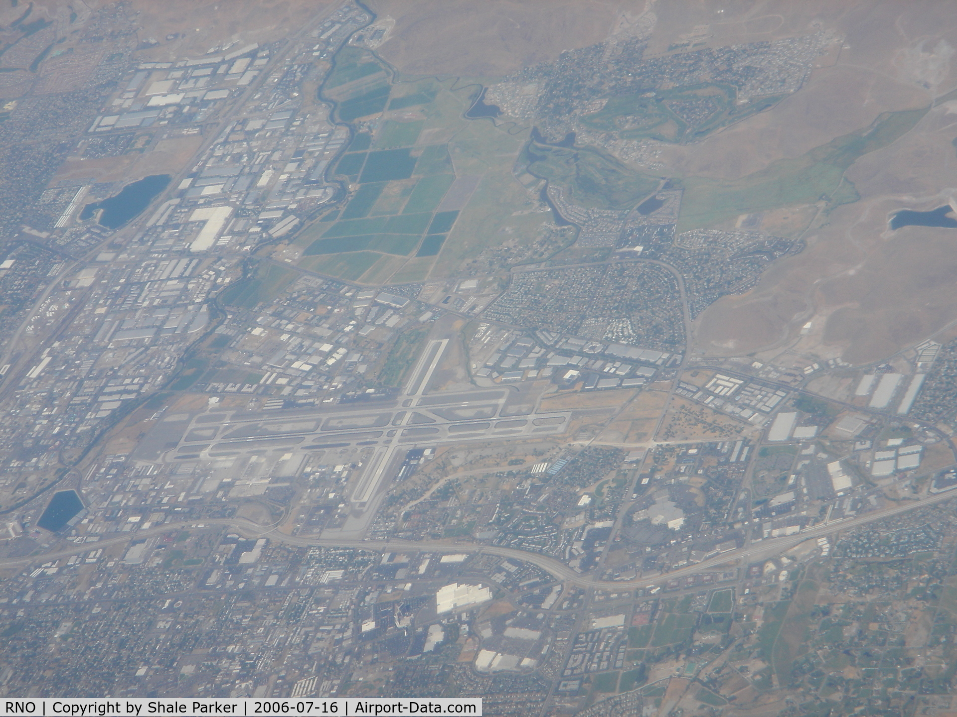 Reno/tahoe International Airport (RNO) - Over the top of Reno at FL380