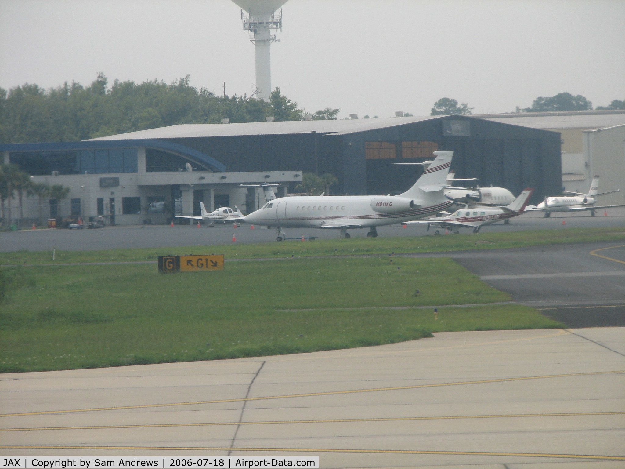 Jacksonville International Airport (JAX) - Signature Aviation at JAX