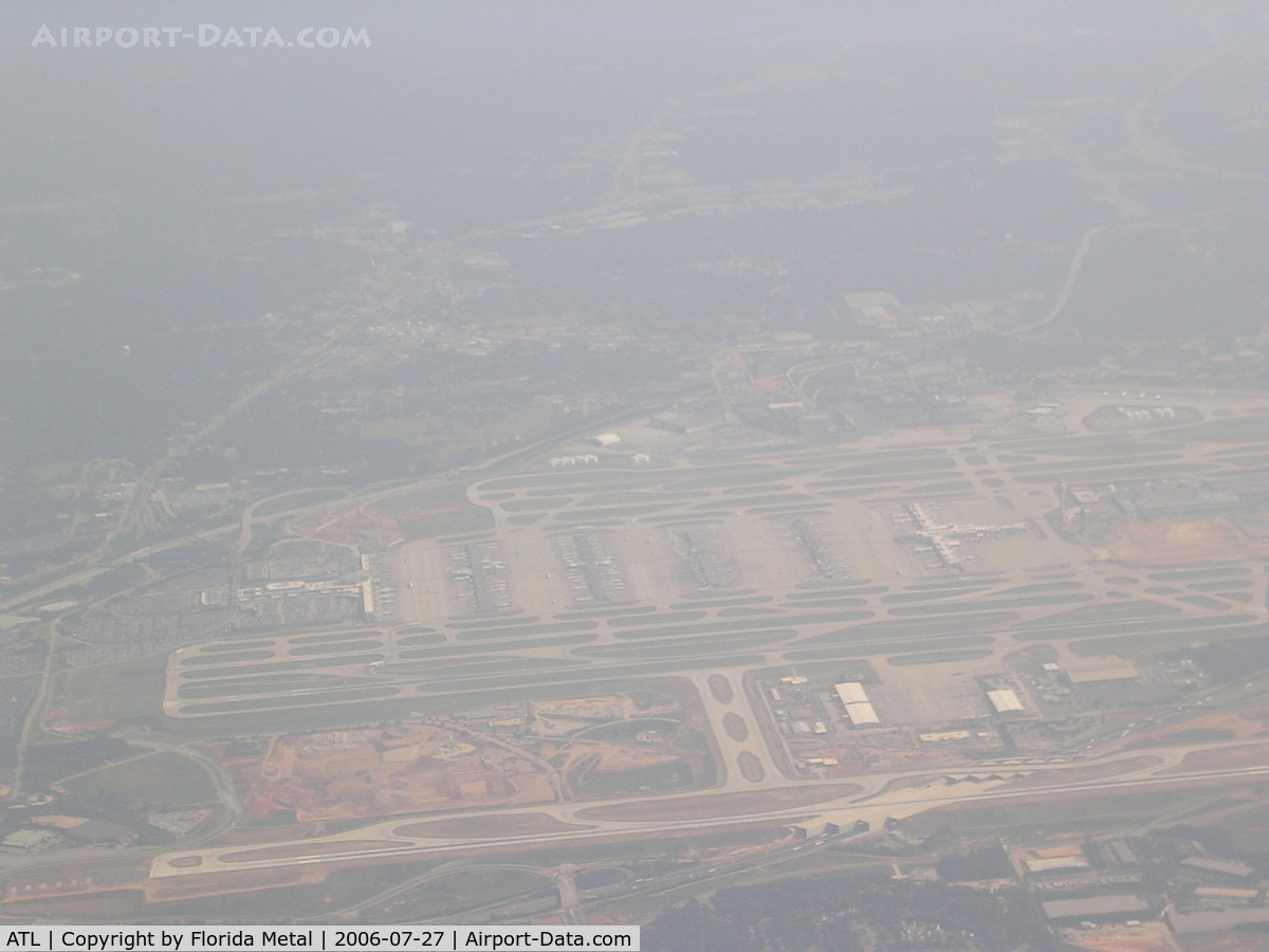 Hartsfield - Jackson Atlanta International Airport (ATL) - Downwind to ATL