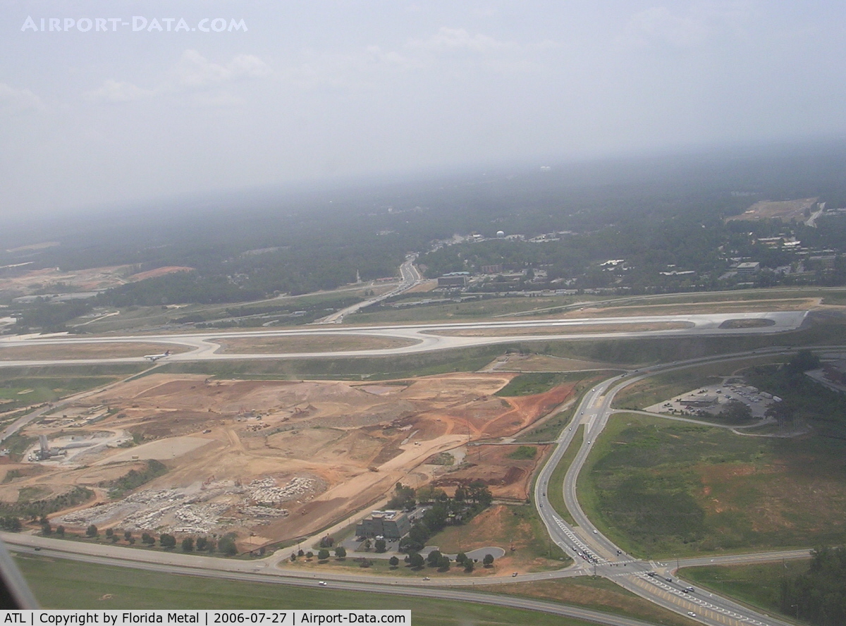Hartsfield - Jackson Atlanta International Airport (ATL) - New runway at Atlanta